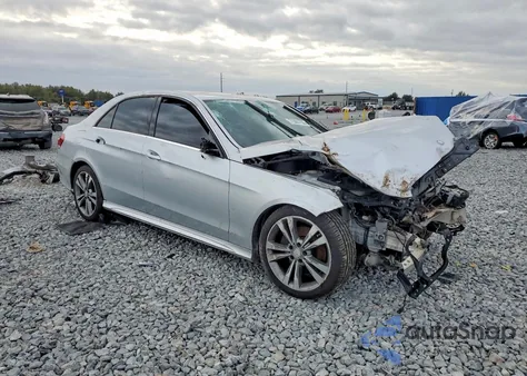 2014 Mercedes-Benz E 350 z USA, uszkodzony, nr VIN WDDHF5KB7EA884667